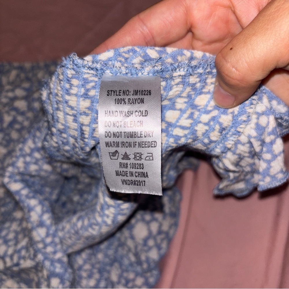 5/$25 Blue and White Skirt - Picture 3 of 3